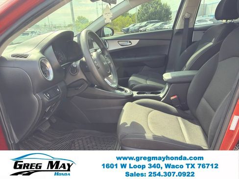 Used 2023 Kia Forte LXS FWD image 11