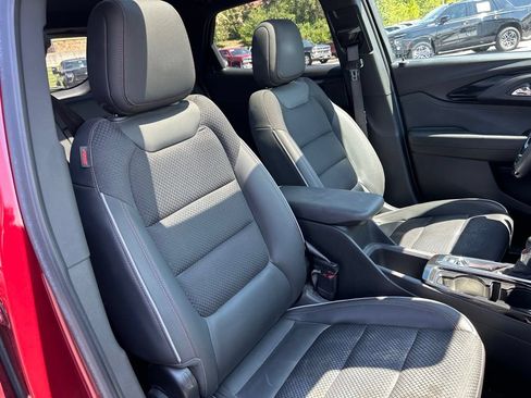 Used 2022 Chevrolet TrailBlazer RS w/ Sun and Liftgate Package AWD/4WD image 38