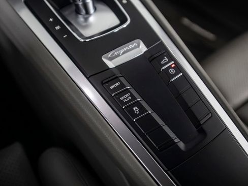 Used 2015 Porsche Cayman image 32