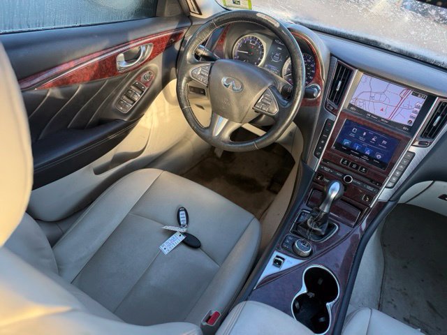 Used 2015 INFINITI Q50 Premium w/ Navigation Package AWD/4WD image 8