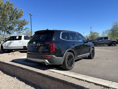 Used 2020 Kia Telluride S image 3