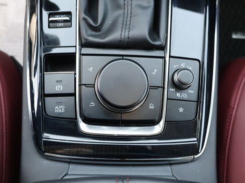 Certified 2025 MAZDA CX-30 AWD 2.5 S w/ Preferred Package image 31