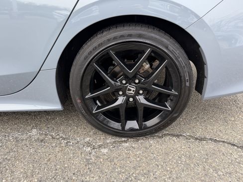 Used 2023 Honda Civic Sport image 7