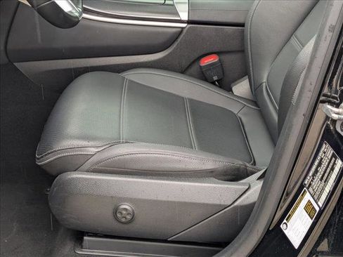 Used 2024 Mercedes-Benz GLC 300 GLC 300 image 16