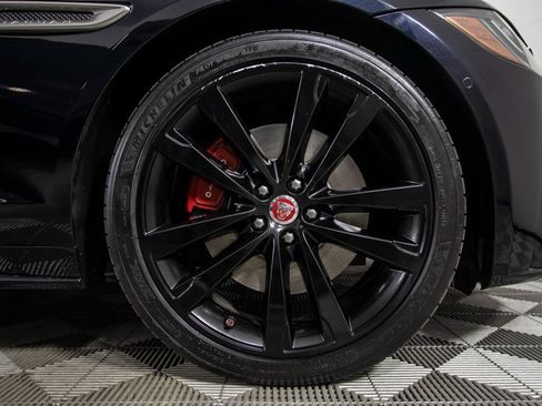 Used 2018 Jaguar XF First Edition image 42