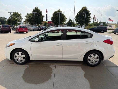 Used 2016 Kia Forte LX FWD image 5