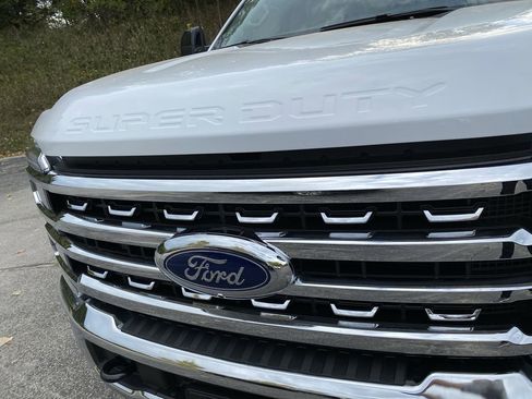 New 2026 Ford F250 Lariat w/ FX4 Off-Road Package image 52