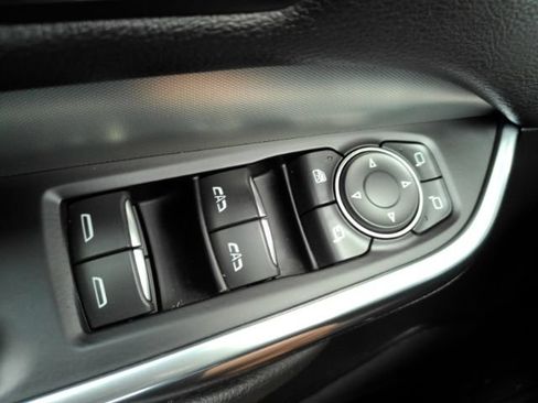 Used 2019 Cadillac XT4 Premium Luxury w/ Cold Weather Package FWD image 33