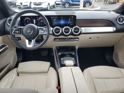 Used 2022 Mercedes-Benz GLB 250 image 13