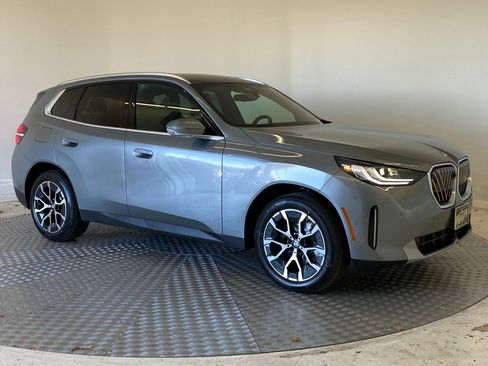 New 2026 BMW X3 xDrive30 w/ Premium Package image 6