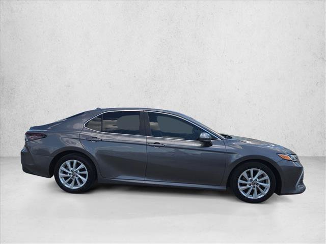 Used 2021 Toyota Camry LE FWD image 4