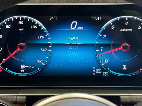 Used 2020 Mercedes-Benz GLE 350 4MATIC image 25