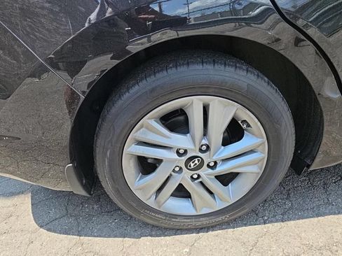 Used 2020 Hyundai Elantra Value Edition FWD image 10