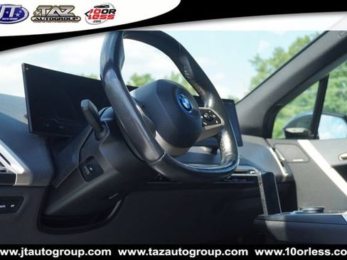 Used 2022 BMW iX xDrive50 w/ Sport Package AWD/4WD image 10