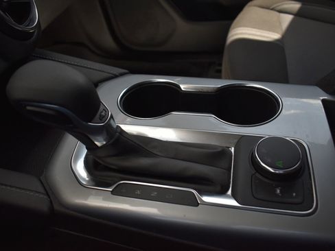 Used 2024 Chevrolet Blazer LT w/ Midnight/Sport Edition FWD image 30