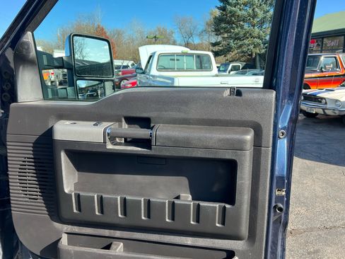 Used 2015 Ford F350 Lariat w/ Chrome Package image 17