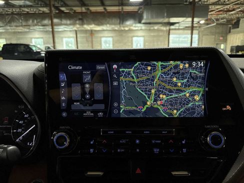 Used 2021 Toyota Highlander Platinum AWD/4WD image 20
