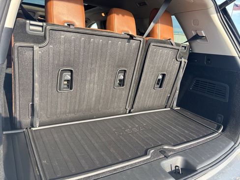 Used 2023 Nissan Pathfinder Platinum w/ Cargo Package image 34