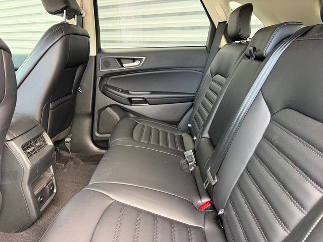 Used 2024 Ford Edge SEL w/ Convenience Package AWD/4WD image 17