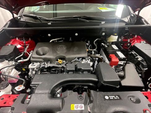 Used 2025 Toyota RAV4 XLE Premium image 30