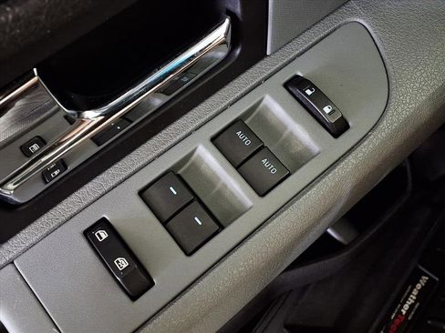 Used 2012 Ford F150 XLT w/ XLT Chrome Pkg image 25