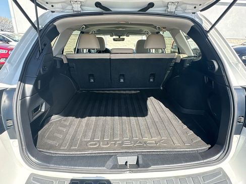Used 2019 Subaru Outback 3.6R Limited image 34