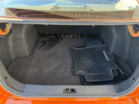 Used 2020 Nissan Versa SV w/ Trunk Package image 17