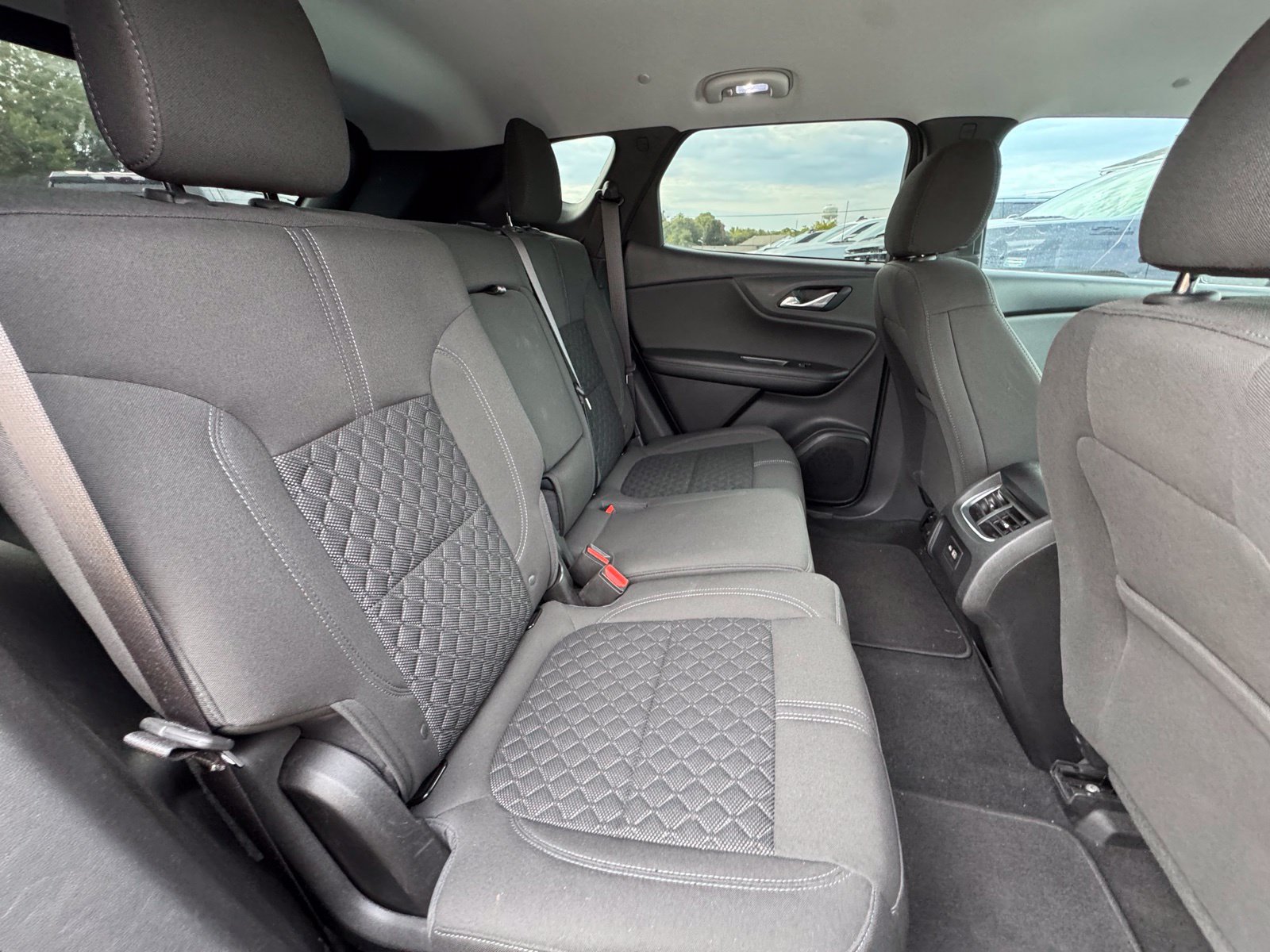 Used 2020 Chevrolet Blazer LT FWD image 26