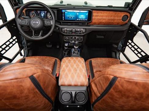 Used 2026 Jeep Wrangler Unlimited Sport image 2