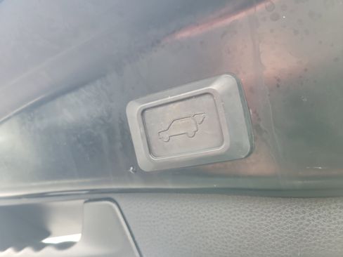 Certified 2021 Toyota RAV4 XLE image 11