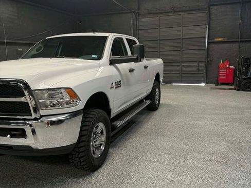 Used 2016 RAM 2500 Tradesman w/ Chrome Appearance Group image 3