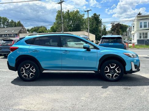 Used 2023 Subaru Crosstrek Hybrid AWD/4WD image 4