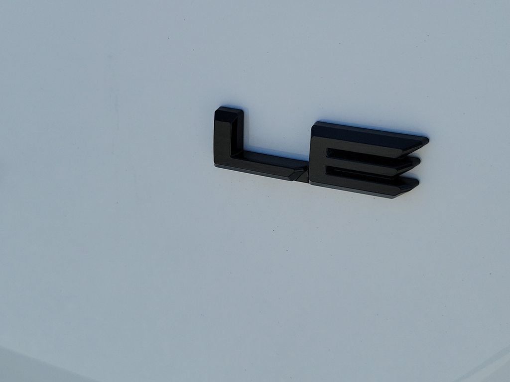 New 2026 Toyota RAV4 LE AWD/4WD image 32