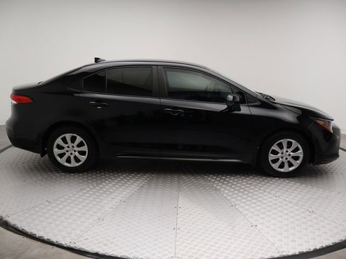 Certified 2025 Toyota Corolla LE FWD image 7