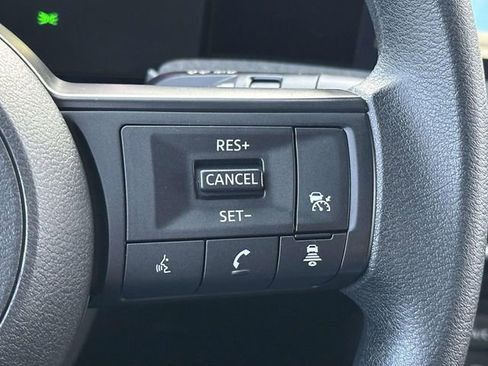 Used 2025 Nissan Kicks SV image 24