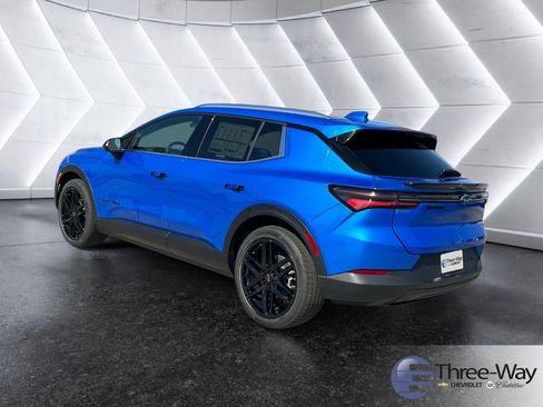 New 2026 Chevrolet Equinox EV LT w/ LPO, Blackout Package FWD image 3