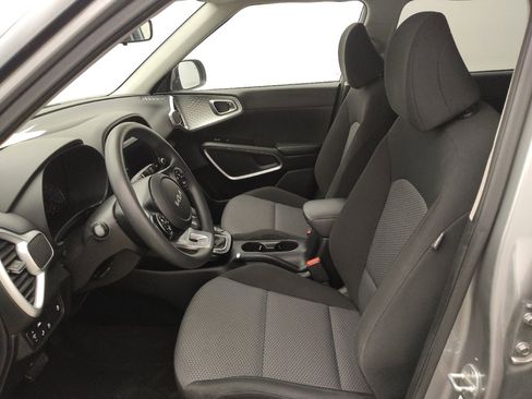 Used 2022 Kia Soul LX w/ Technology Package FWD image 17