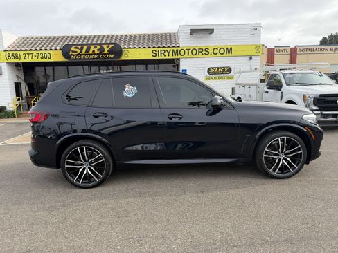 Used 2020 BMW X5 xDrive40i w/ M Sport Package image 2