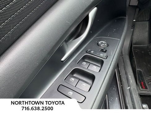 Used 2023 Hyundai Elantra SEL image 26