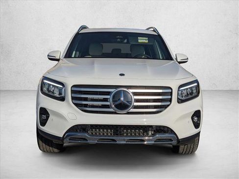 Certified 2025 Mercedes-Benz GLB 250 4MATIC image 2