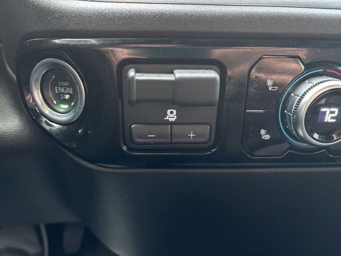 Certified 2025 GMC Sierra 1500 Elevation image 28