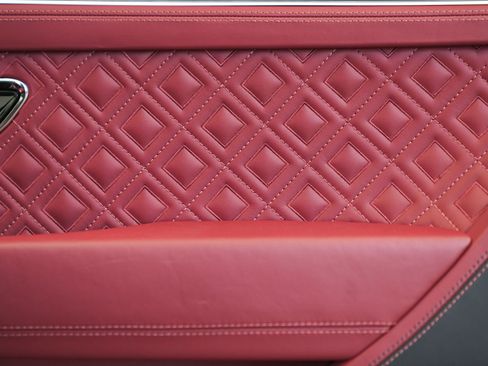 Used 2021 Bentley Continental GT image 59