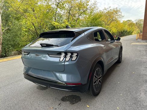 Used 2024 Ford Mustang Mach-E Premium image 8