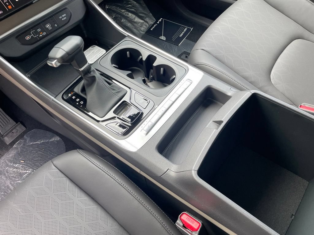 New 2027 Kia Carnival EX FWD image 9