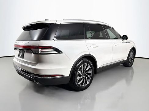Used 2026 Lincoln Aviator 2WD image 5