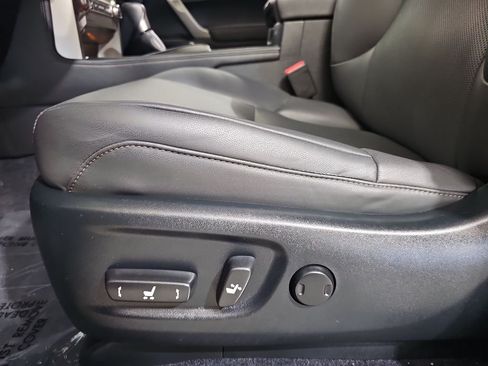 Used 2021 Lexus GX 460 Premium w/ Premium Package AWD/4WD image 27