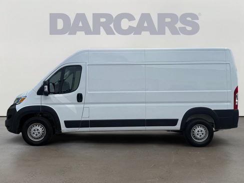 Used 2025 RAM ProMaster 2500 w/ Convenience Group FWD image 4