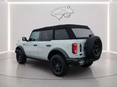 Certified 2024 Ford Bronco Black Diamond image 3