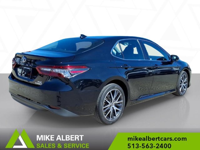 Used 2022 Toyota Camry XLE FWD image 7