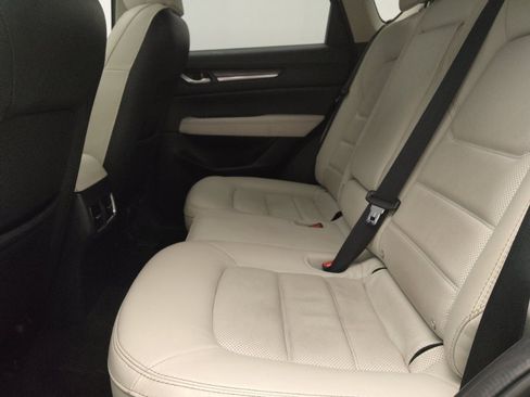 Used 2023 MAZDA CX-5 AWD 2.5 S w/ Premium Package image 18